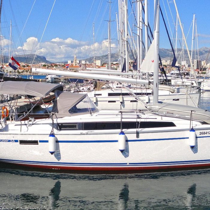 Artina | Bavaria Cruiser 34 photo 8