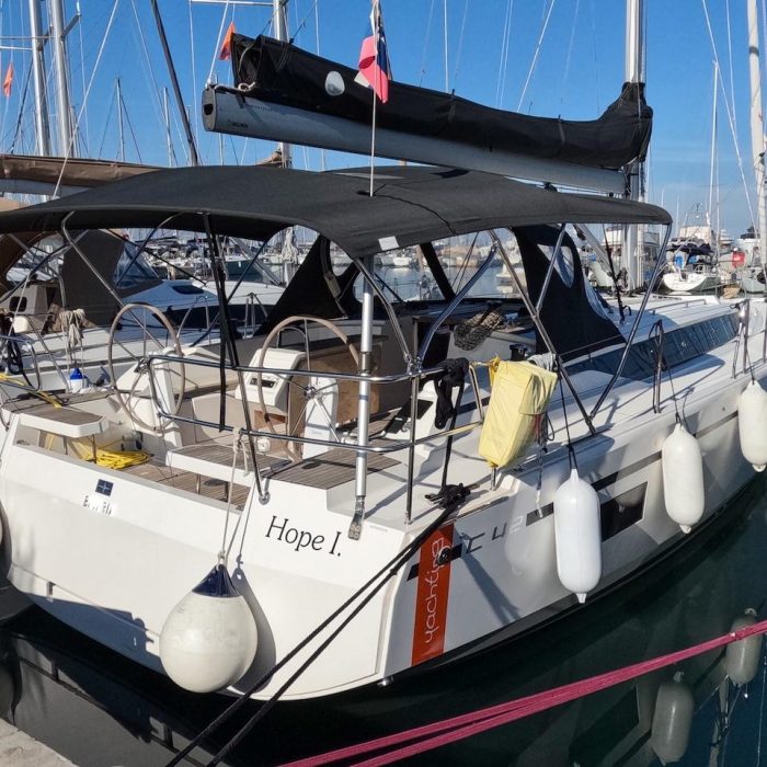 Hope I. | Bavaria C42 photo 4