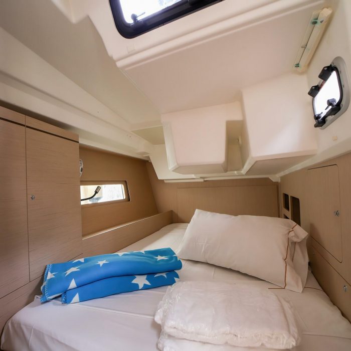 Eonia -  Comfort line | Oceanis 46.1 photo 13
