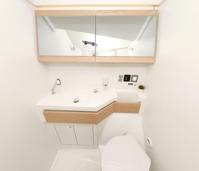 MR. WHITE | Oceanis 46.1 photo 65