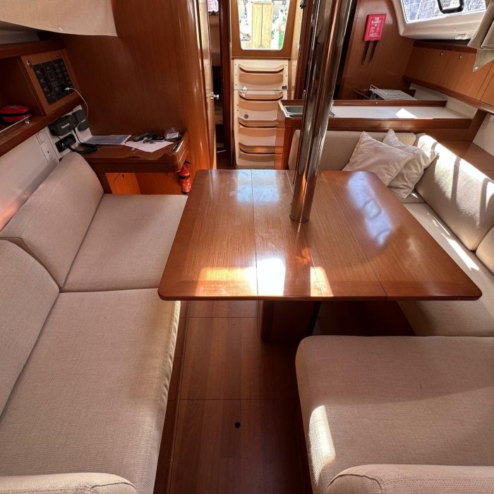 Blu | Oceanis 34 photo 15