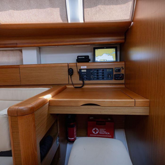 Ana B. | Sun Odyssey 49i photo 20