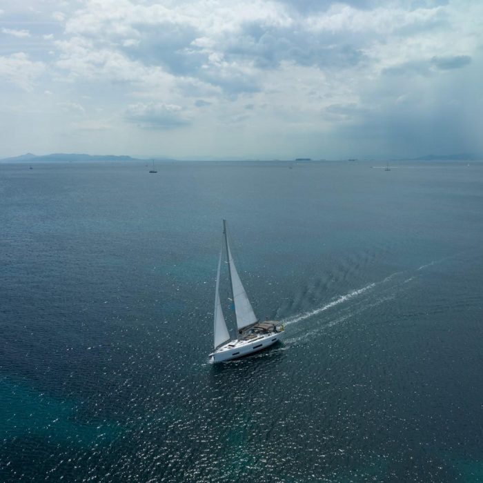 Andromeda | Dufour 470 photo 7