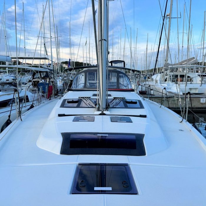 Levan | Dufour 430 photo 3