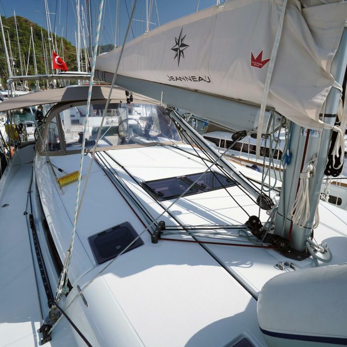 Red Marlin | Sun Odyssey 490 photo 7