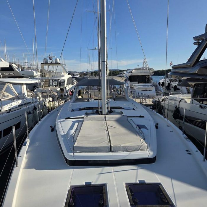 OLGA V | Oceanis Yacht 62 photo 9