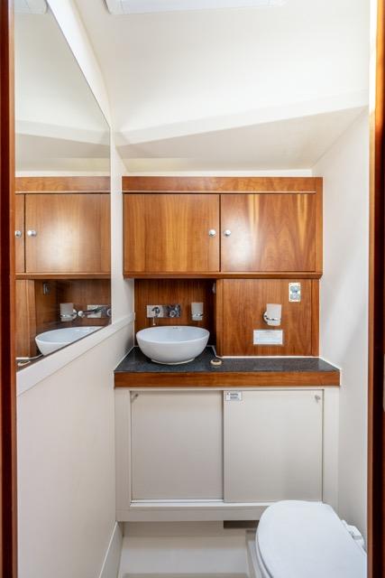 Premium | Hanse 575 photo 22