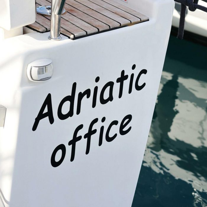 Adriatic Office | Dufour 430 GL photo 24
