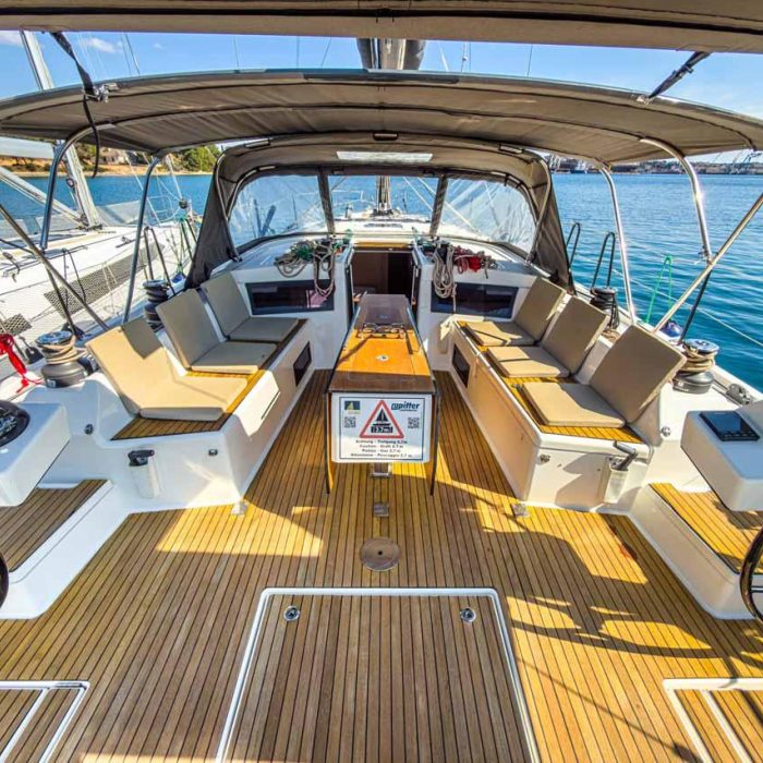 Easy Eleven | Dufour 470 Performance photo 6