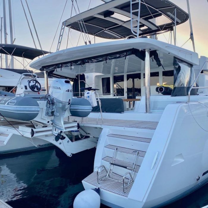 Jolie | Lagoon 52F photo 4