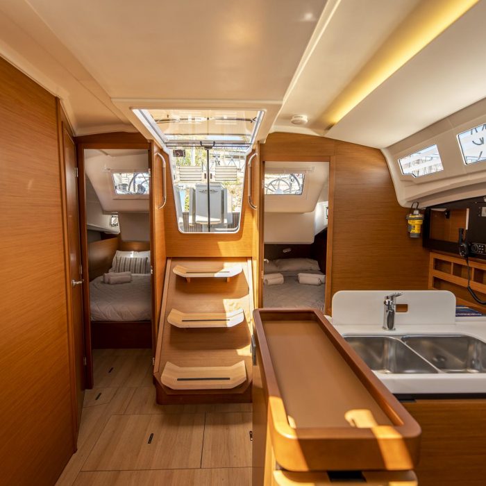 Garfish | Sun Odyssey 410 photo 10