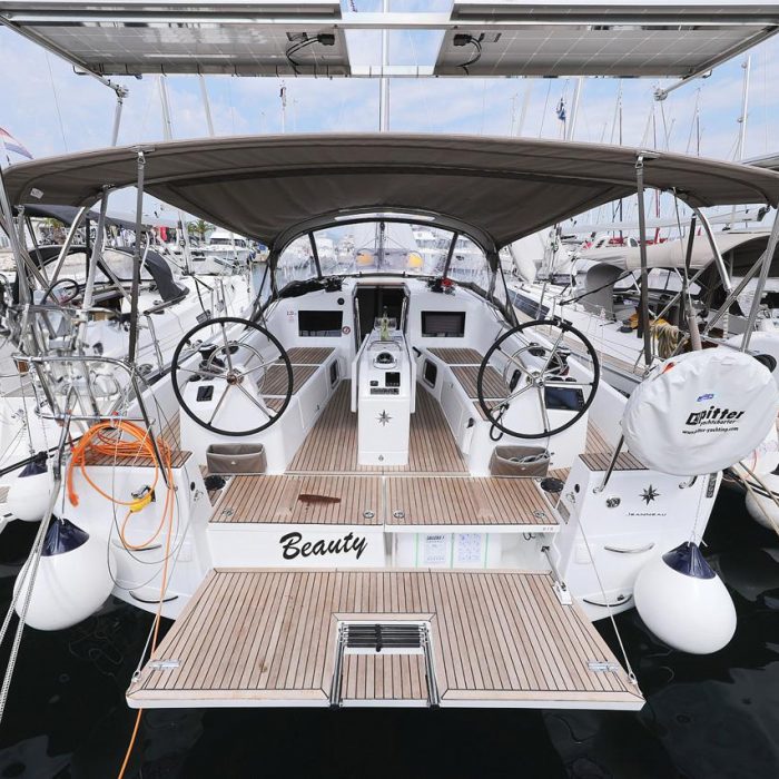 Beauty | Sun Odyssey 410 photo 2