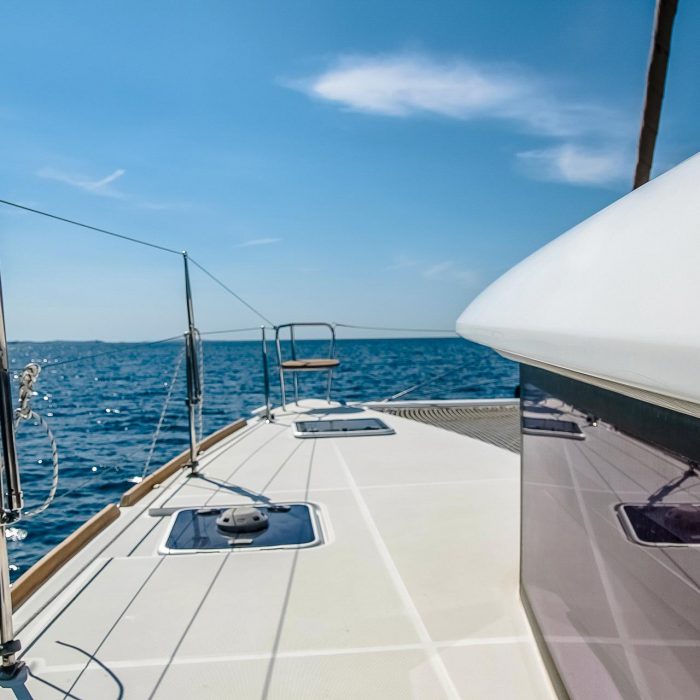 Christina S | Lagoon 400 S2 photo 4