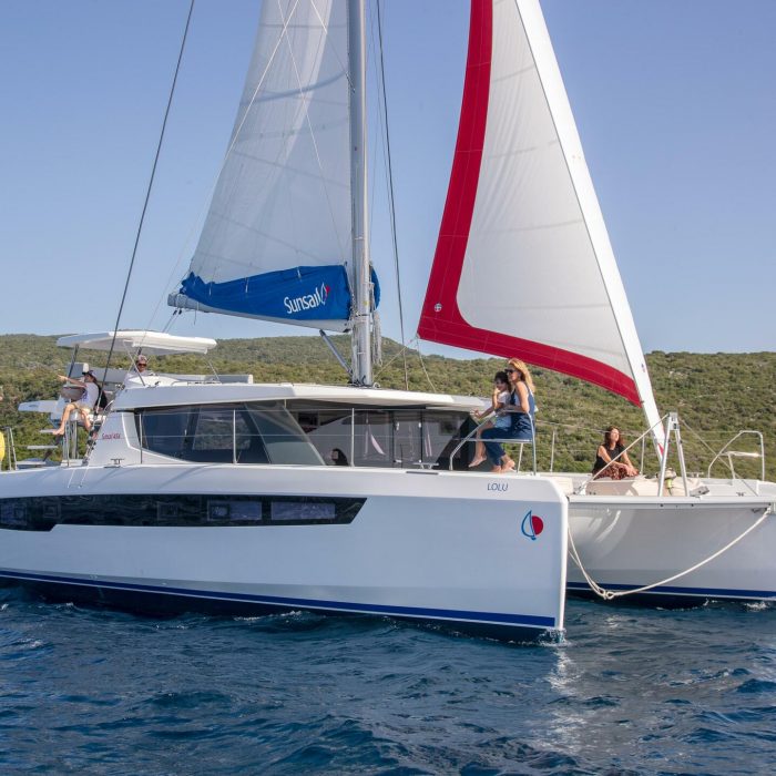 Sunsail 454L Classic | Leopard 45 photo 4