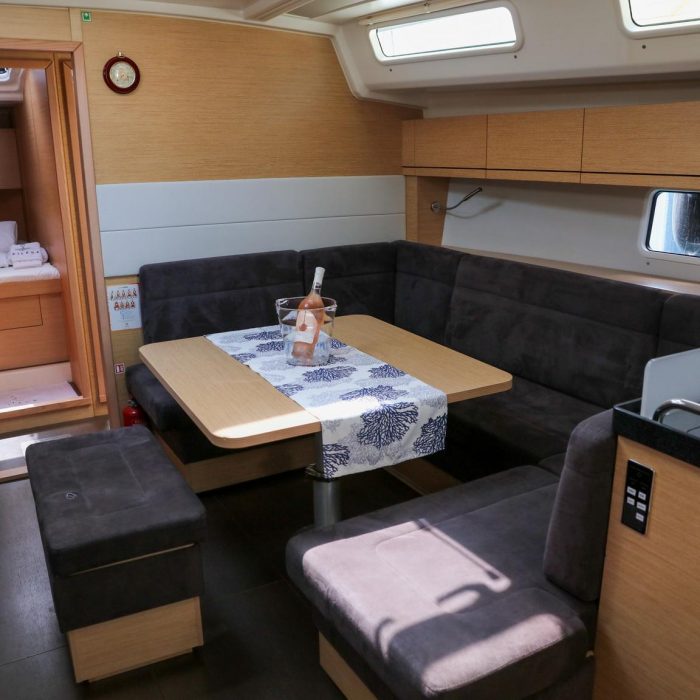 Celine 1 | Hanse 458 photo 2