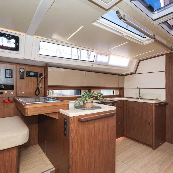 Aquila | Bavaria C46 photo 13