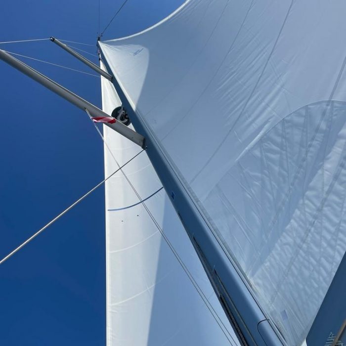 White Bird | Oceanis Yacht 54 photo 5