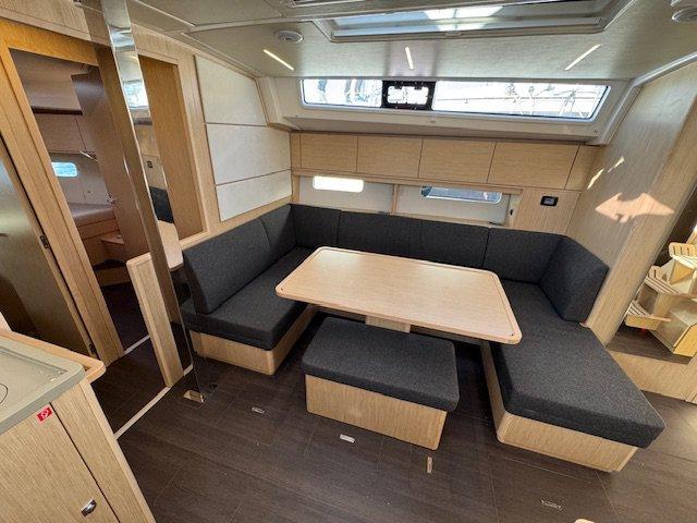 Princess Laura | Bavaria C46 photo 12