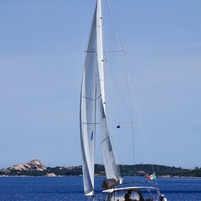 Noah - Water maker, Solar Panel | Dufour 430 photo 5