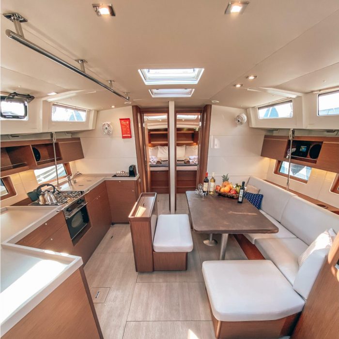 Whisper | Oceanis 46.1 photo 10
