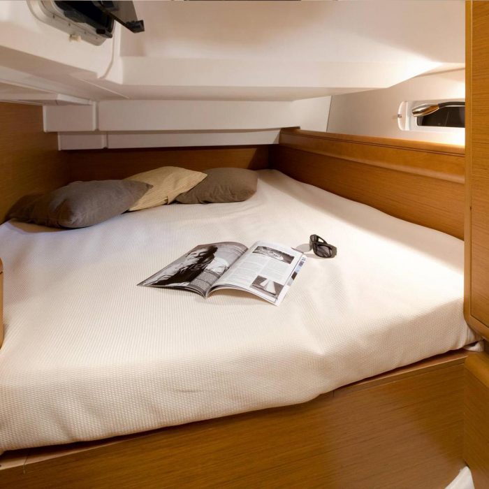 Kinthia | Sun Odyssey 419 photo 14