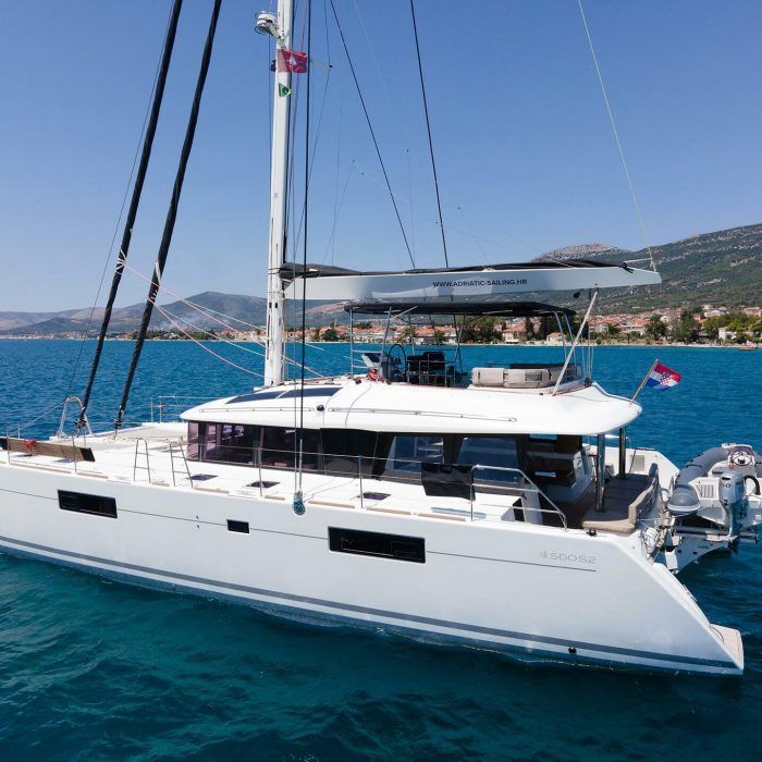 Topaz | Lagoon 560 S2 photo 4