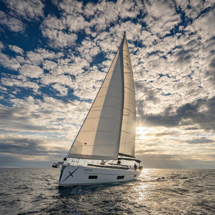 Aria | Bavaria C45 Style photo 2