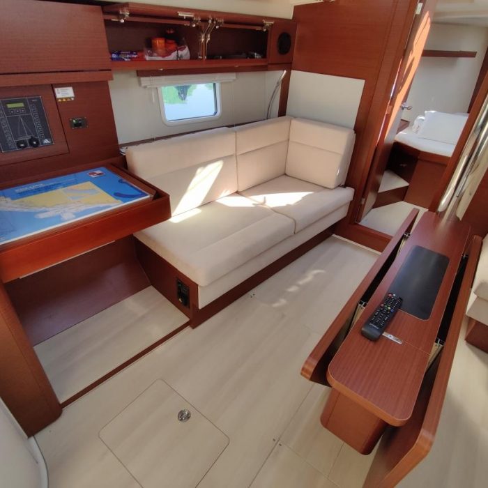 Tina | Hanse 418 photo 8