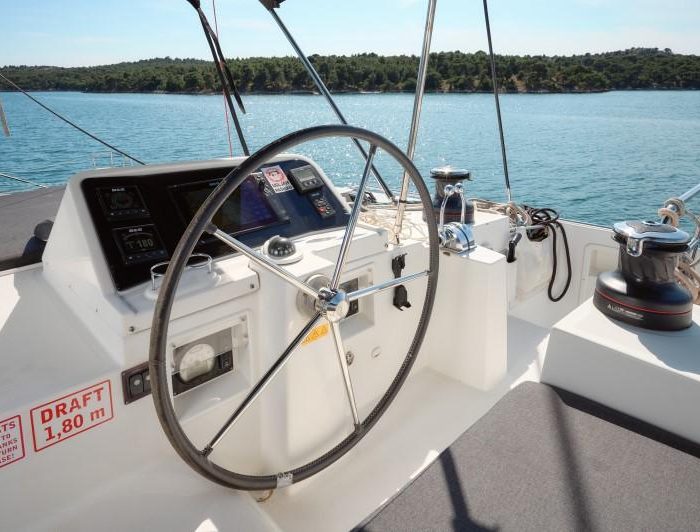 Zuzo 2 | Lagoon 450 photo 11