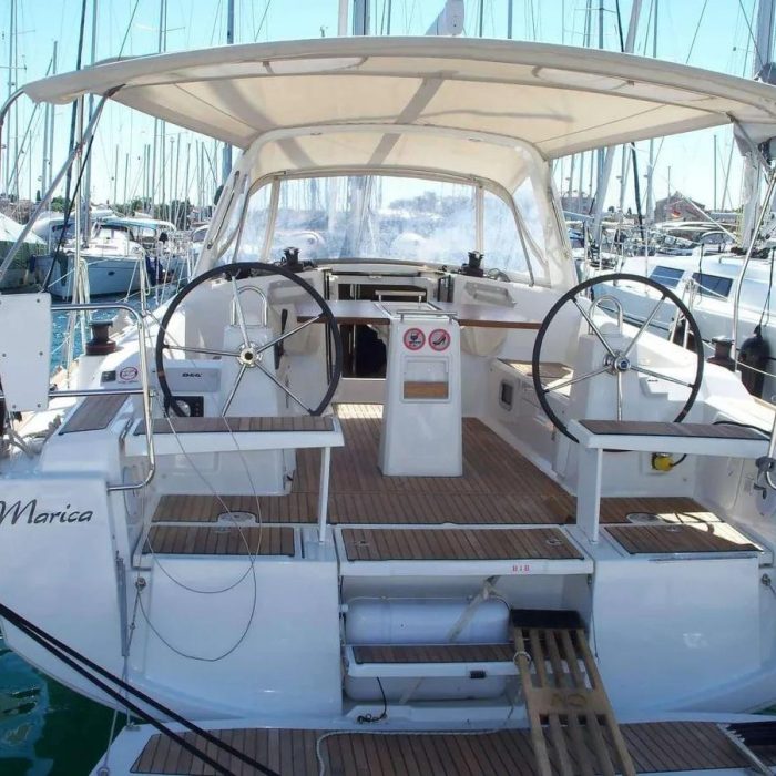 Marica | Oceanis 38 photo 1