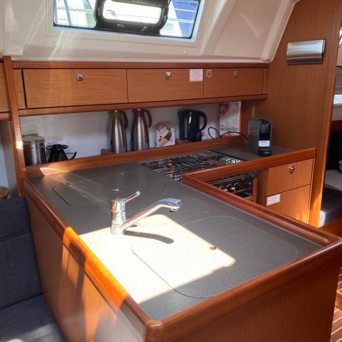 Bella Luna | Bavaria Cruiser 37 - 3 cab. photo 2