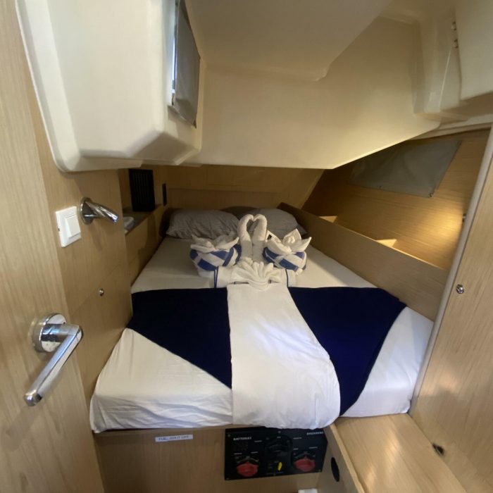 Take a bow | Beneteau 41 photo 17