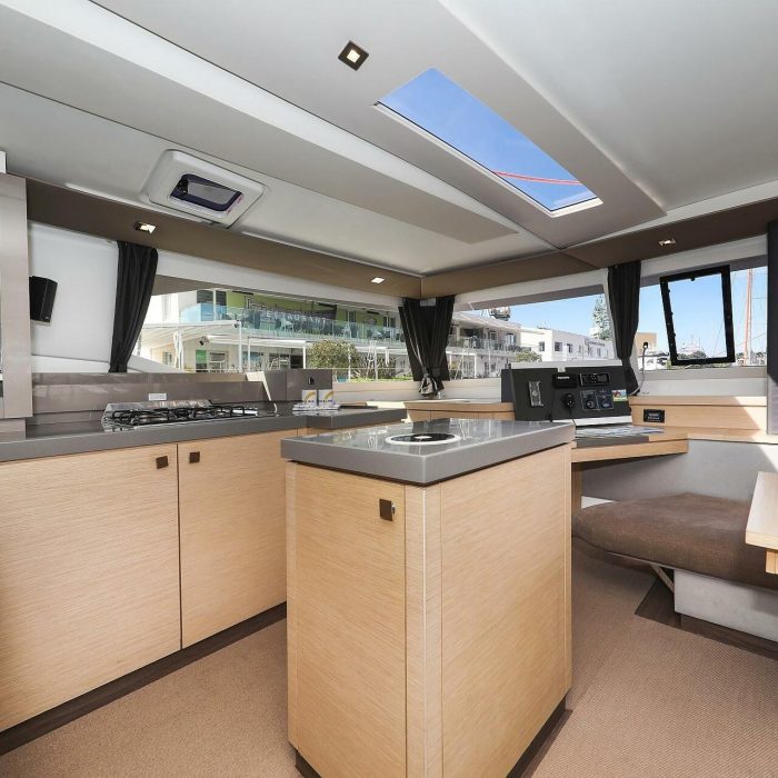 Nina V | Fountaine Pajot Saona 47 Quintet photo 26