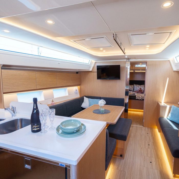 Aria | Bavaria C45 Style photo 6