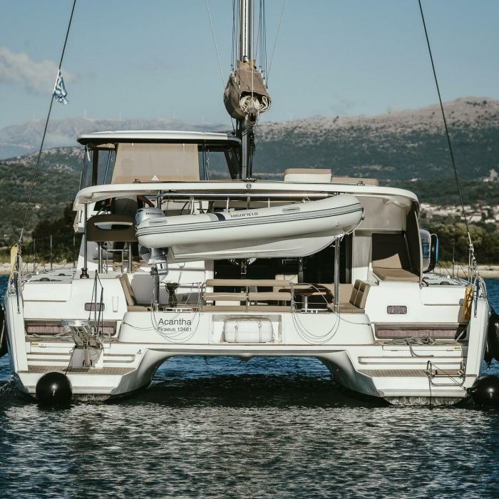 Acantha | Lagoon 42 photo 3