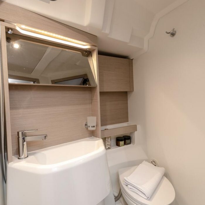 Moorings 52.4 Club | Sun Odyssey 52.2 photo 10