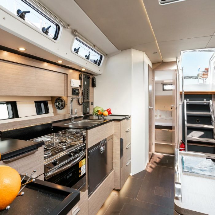 White Pearl | Hanse 460 photo 13