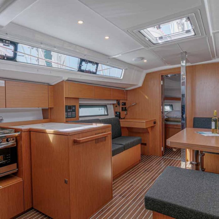 Ironic | Bavaria C42 photo 16