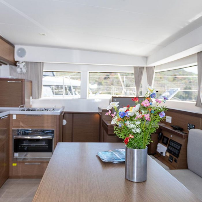 BYE BYE 2020 (air condition, generator) | Lagoon 40 photo 21