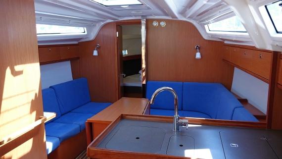 Diana | Bavaria Cruiser 37 photo 11