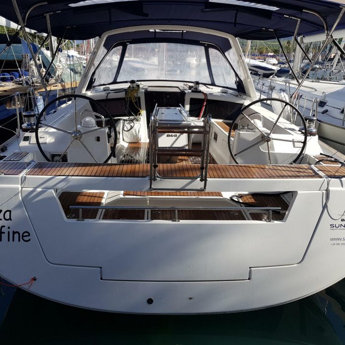 Senza Fine  ( A/C and Generator ) | Oceanis 48 photo 2