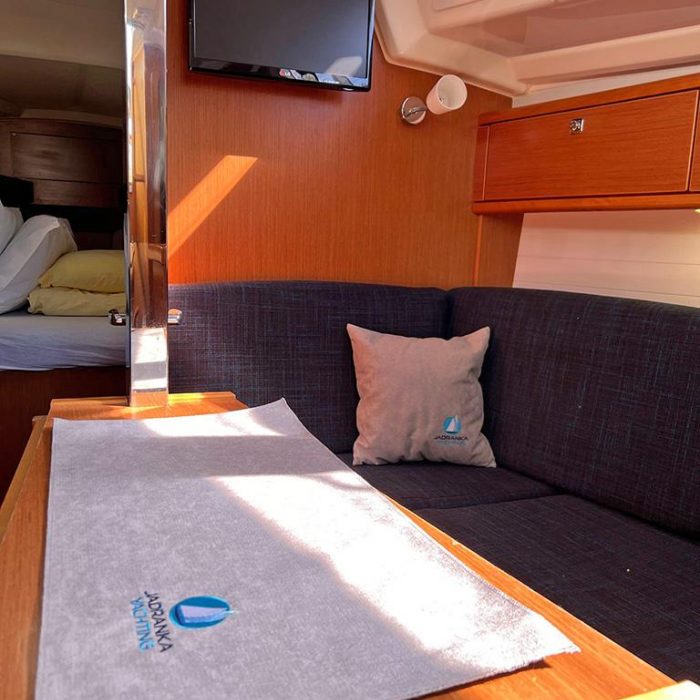 Burin | Bavaria Cruiser 33 photo 21