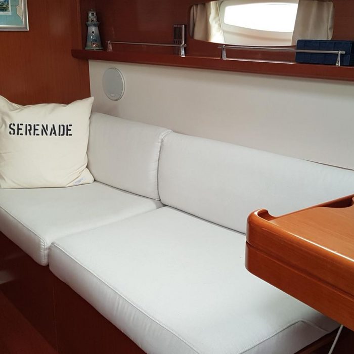 Serenade | Oceanis 37 photo 22