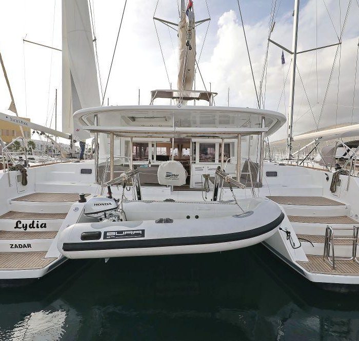 Lydia | Lagoon 450 F photo 1