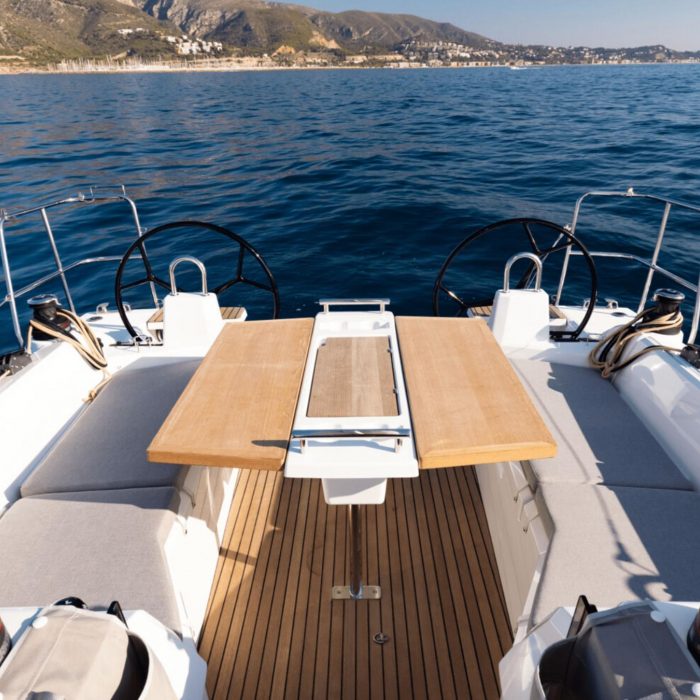 Oceanis 34.1 Classic photo 1