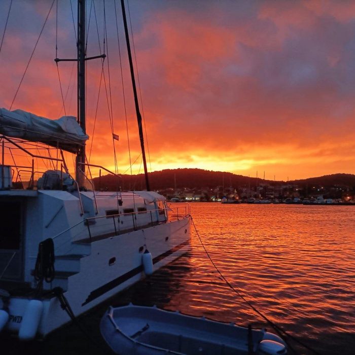 Upwind | Upwind 50 Eco - 4 + 1 cab. photo 14