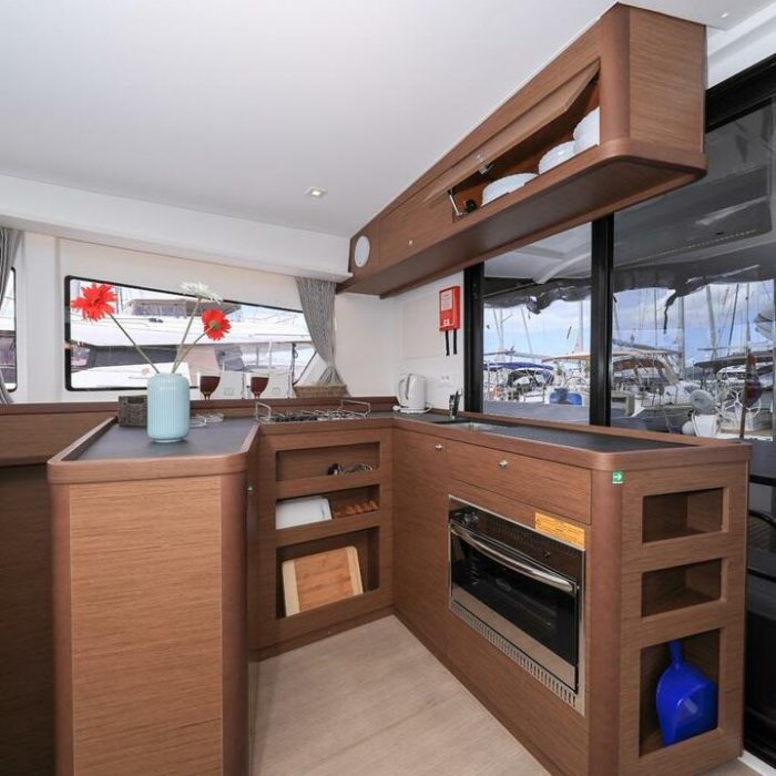 Smaragd | Lagoon 42 photo 14
