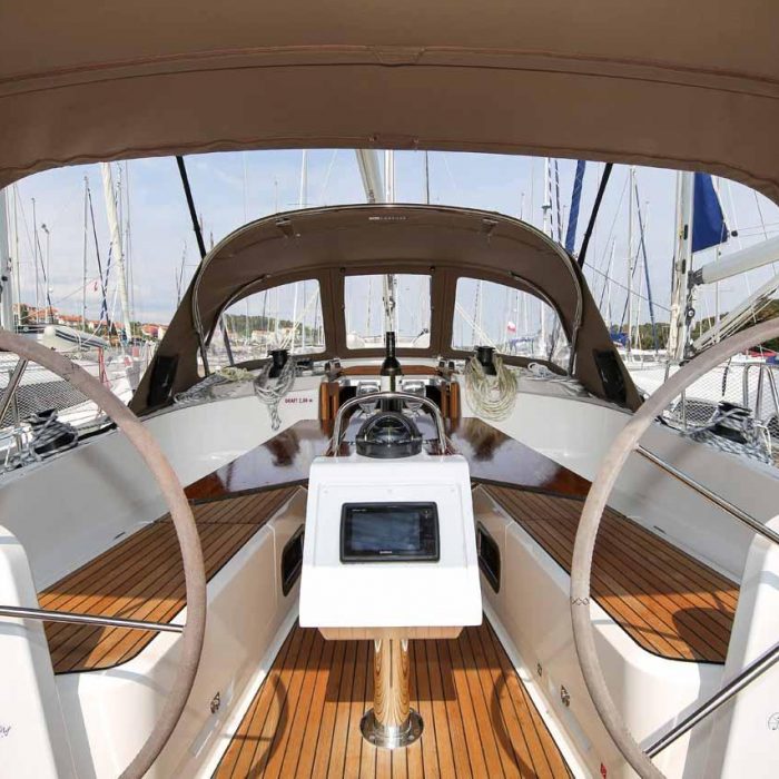 Bella Angelina | Bavaria Cruiser 37 photo 5