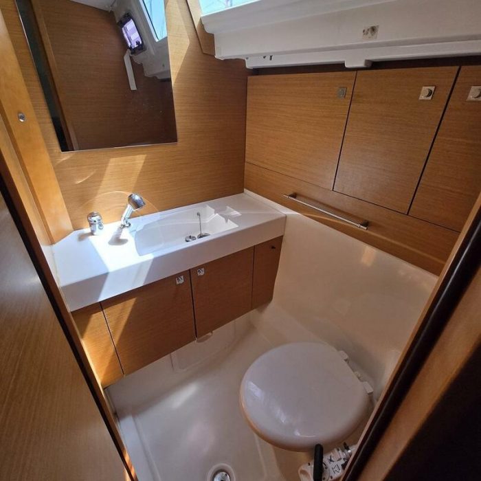 Electra | Sun Odyssey 469 photo 12
