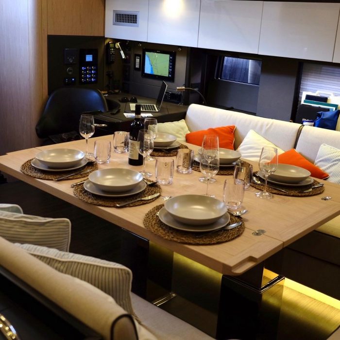 Premium + | Oceanis Yacht 62 photo 33